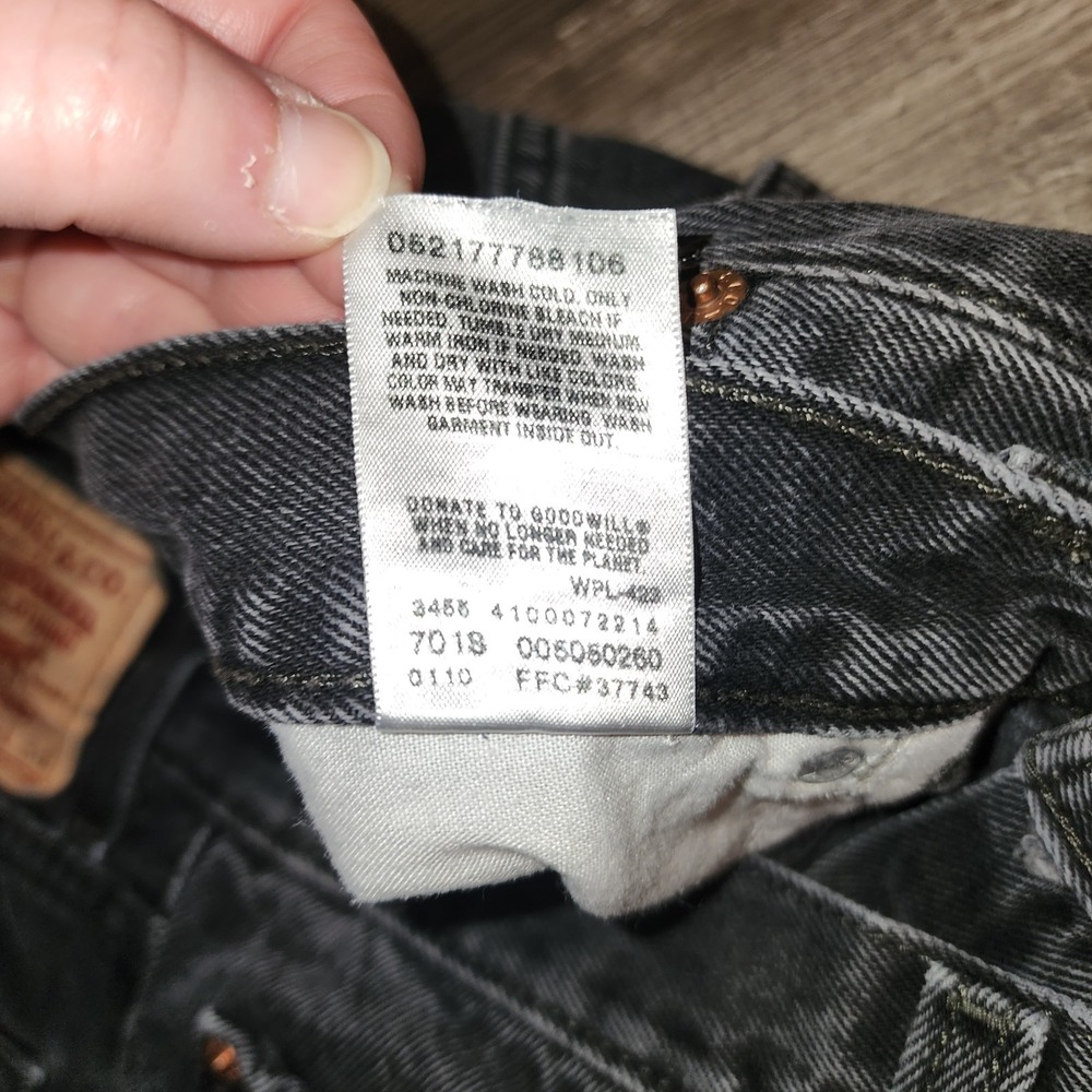 Levi 505 Men's 36x34 Straight Leg Black Jeans - Picture 4 of 10